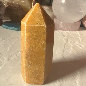 Yellow Adventurine Tower Point